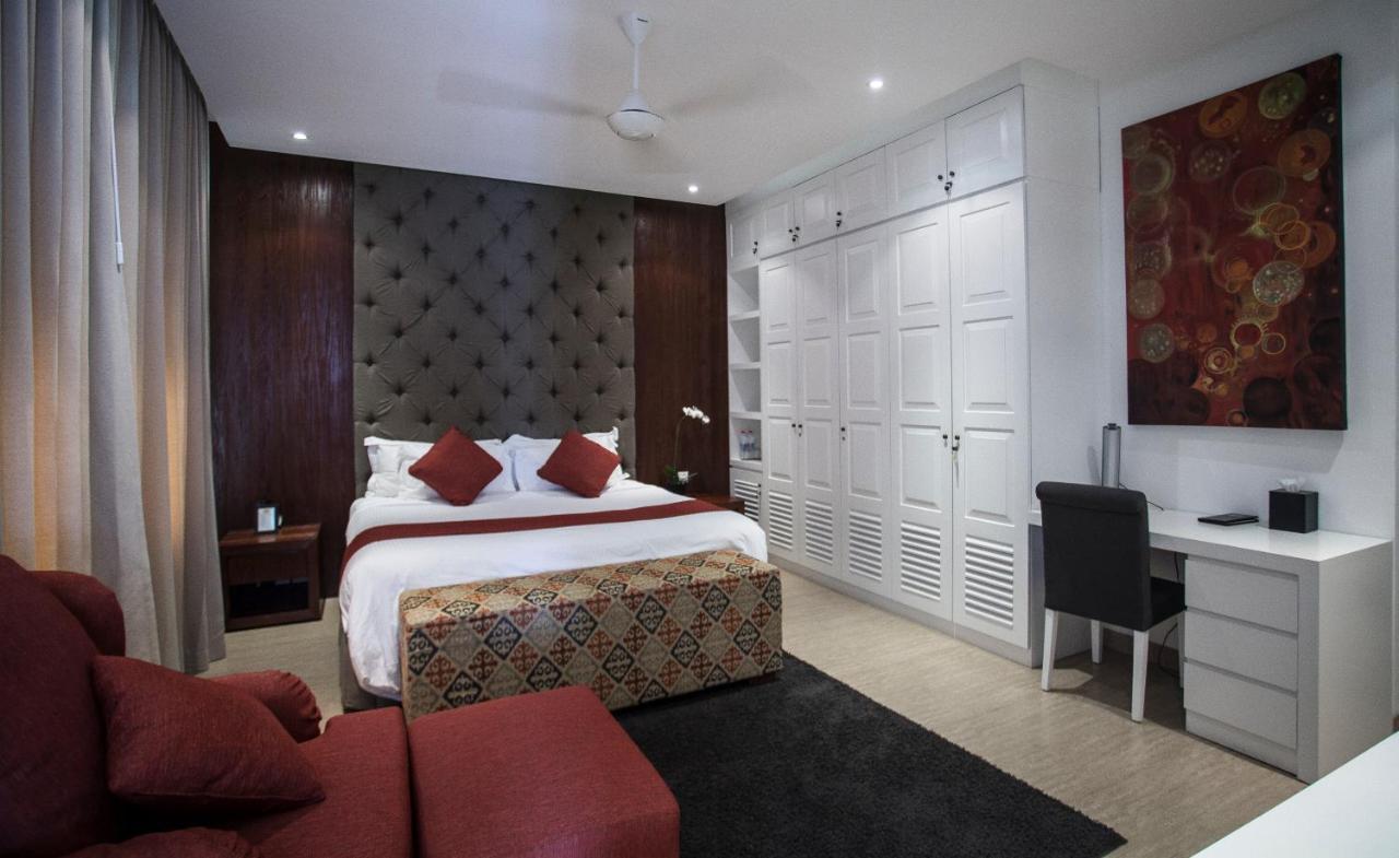 Lakshmi Luxury Villas, Walk To The Beach And Seminyak Shopping ภายนอก รูปภาพ