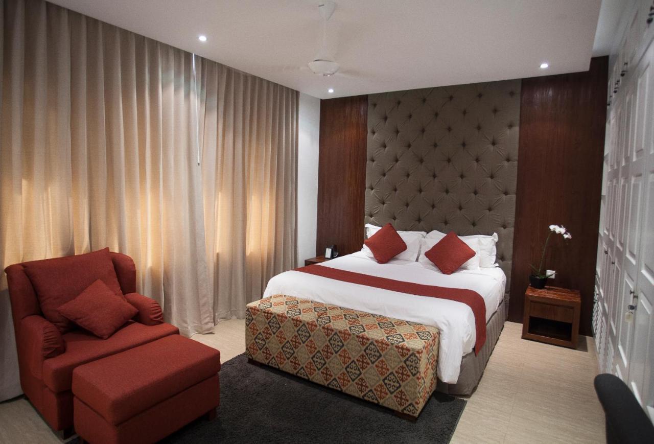 Lakshmi Luxury Villas, Walk To The Beach And Seminyak Shopping ภายนอก รูปภาพ