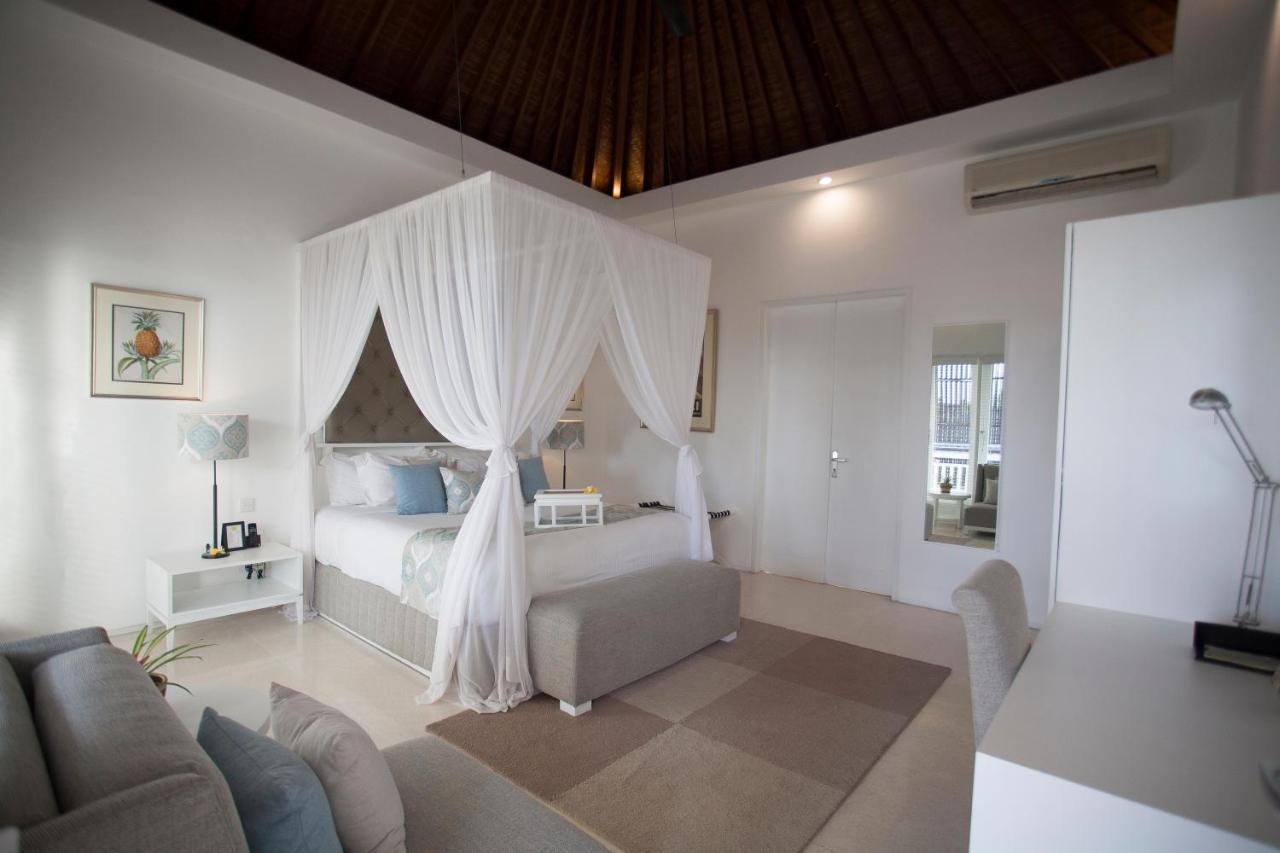 Lakshmi Luxury Villas, Walk To The Beach And Seminyak Shopping ภายนอก รูปภาพ